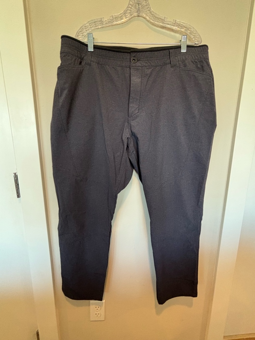 Kuhl Men's Charcoal Gray Chinos - Straight Casual Fit